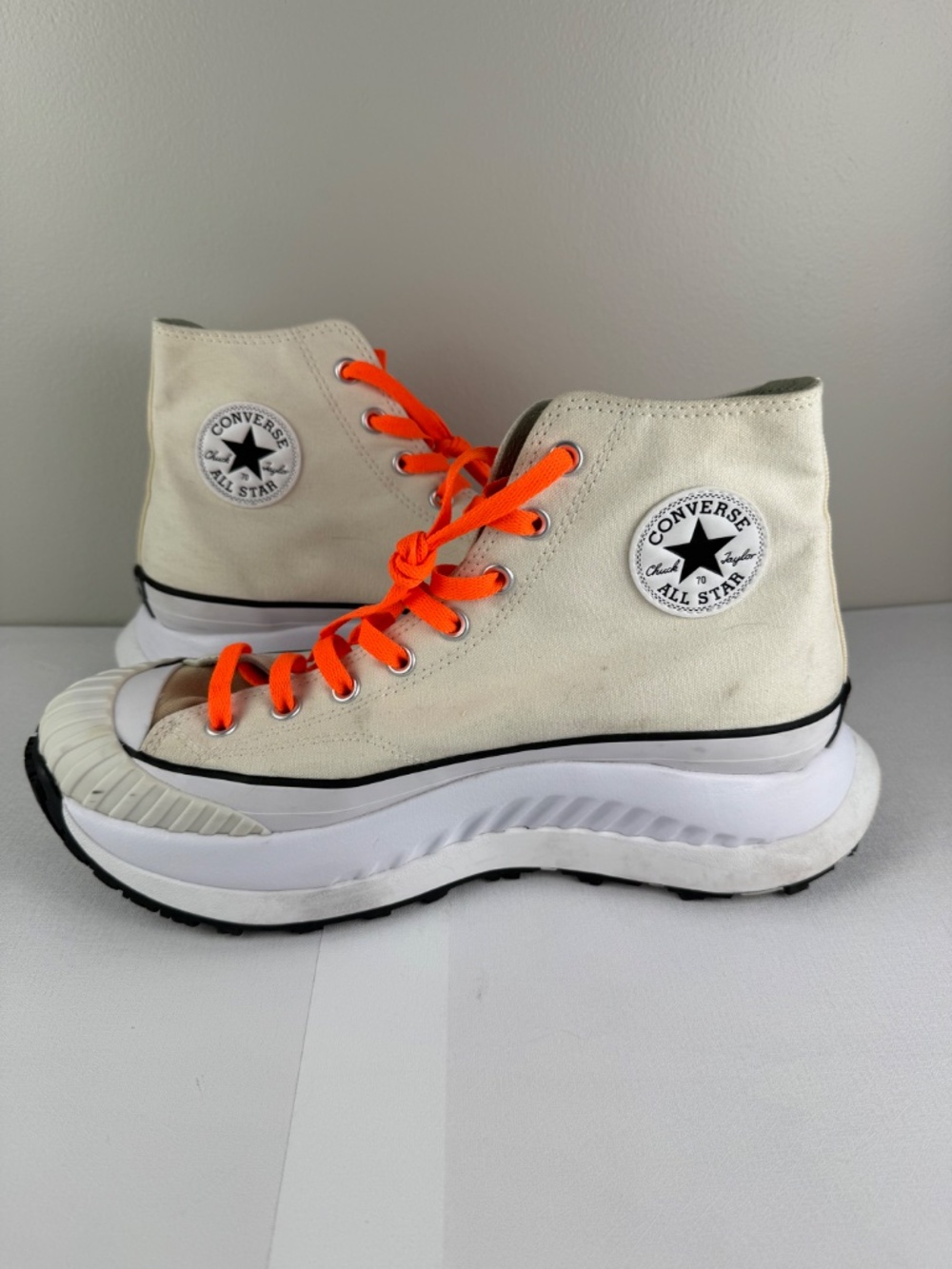 Converse Athletic Shoes Sneakers for Men - Picture 7 of 10